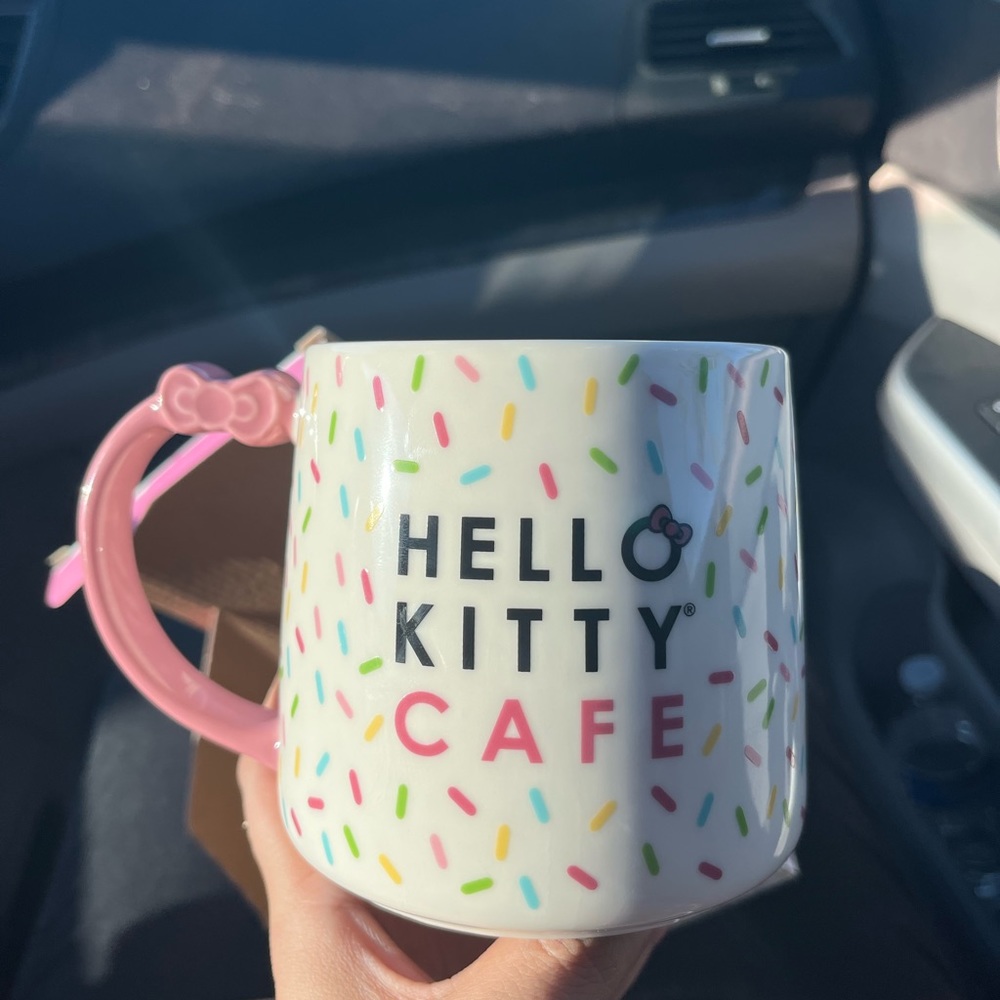Hello kitty mug